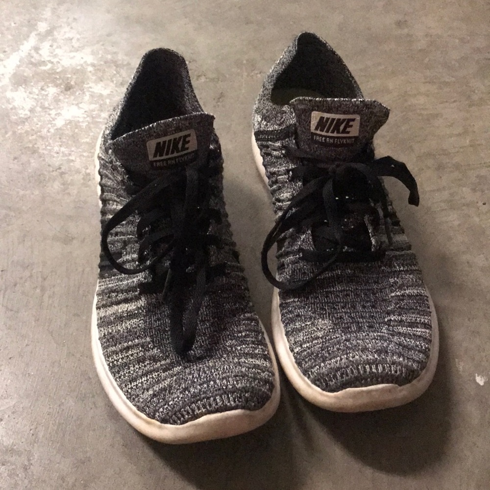 Nike running shoes — Nike Free Run Flyknit